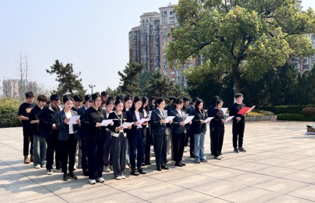 学院开展“红色基因薪火传”思政课外实践活动